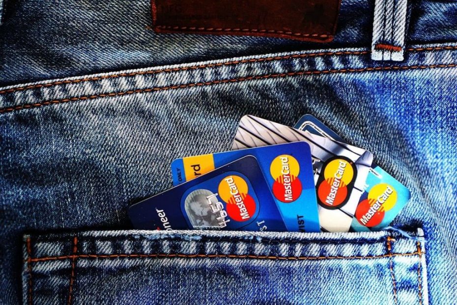 Britische Regierung zieht nach zwei Jahren Kreditkartenverbot Bilanz